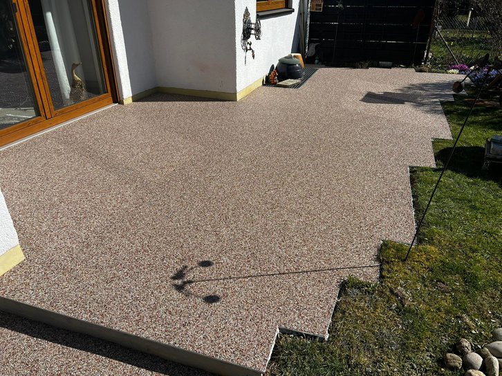 Steinteppich Terrasse verlegen lassen